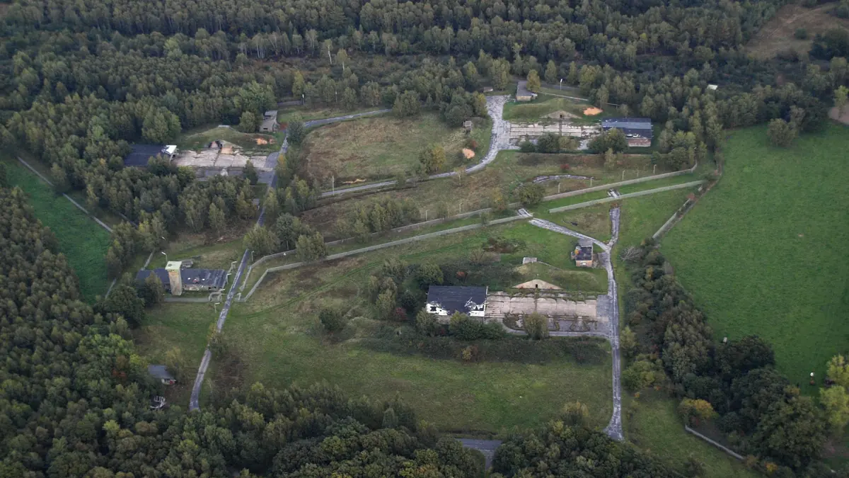 Luftaufnahme des inneren Bereichs der Raketenstation Thum